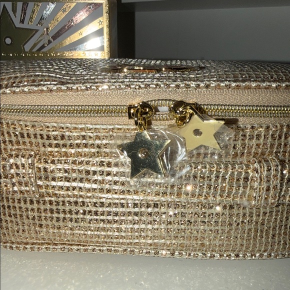 Gold Dior   Holiday 2025 Glitter makeup pouch with zippers - Picture 4 of 7